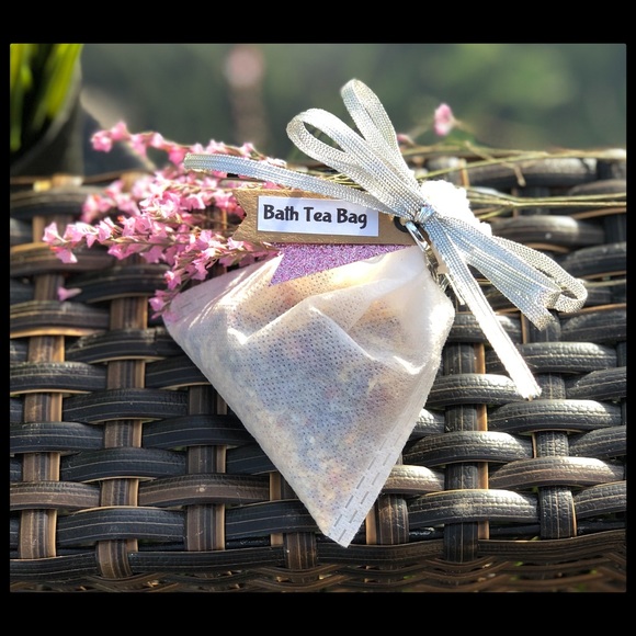 Rose’ “Mother” Natural Spring Spa Gift Box - Picture 4 of 8